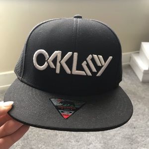 Men’s Oakley SnapBack